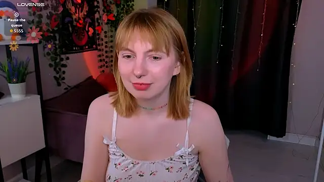 Snapshot of susie_miu chatting on 04-11-26, 08:46 susie miu online show from 04-11-26, 08:46