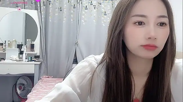 Snapshot of yao-yao-8726 chatting on 07-09-26, 12:31 yao-yao-8726 online show from 07-09-26, 12:31
