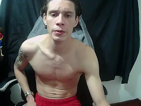 Snapshot of crixus11111 chatting on 05-04-26, 03:35 crixus11111 online show from 05-04-26, 03:35