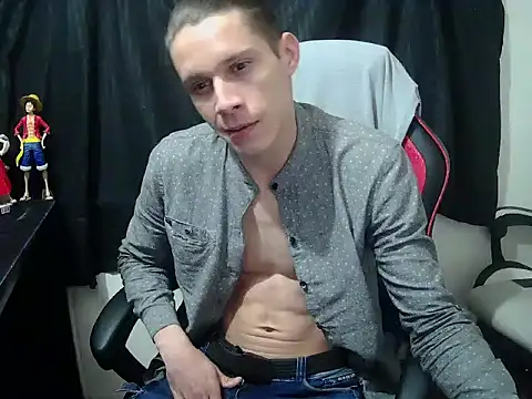 Snapshot of crixus11111 chatting on 05-29-26, 05:05 crixus11111 online show from 05-29-26, 05:05