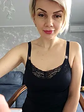 Snapshot of Silk-Temptation chatting on 03-19-26, 06:28 Silk-Temptation online show from 03-19-26, 06:28