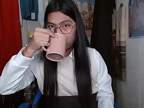 Snapshot of Steffiy chatting on 03-17-26, 07:17 Steffiy online show from 03-17-26, 07:17