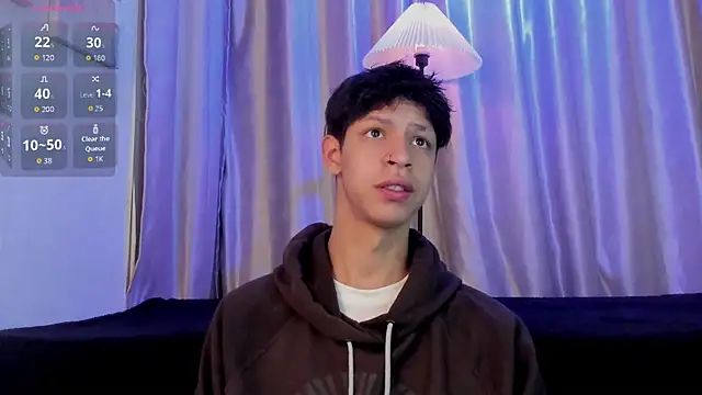 Snapshot of Ethan_qop chatting on 05-04-26, 11:06 Ethan qop online show from 05-04-26, 11:06