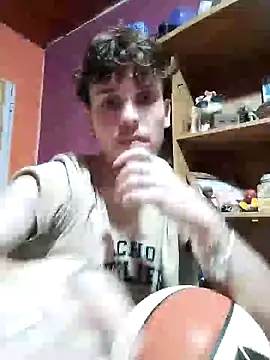 Snapshot of MpKev chatting on 03-28-26, 10:31 MpKev online show from 03-28-26, 10:31