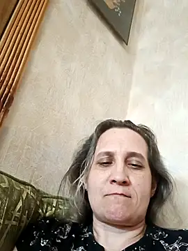 KatieLove133 online show from 06-07-26, 11:47