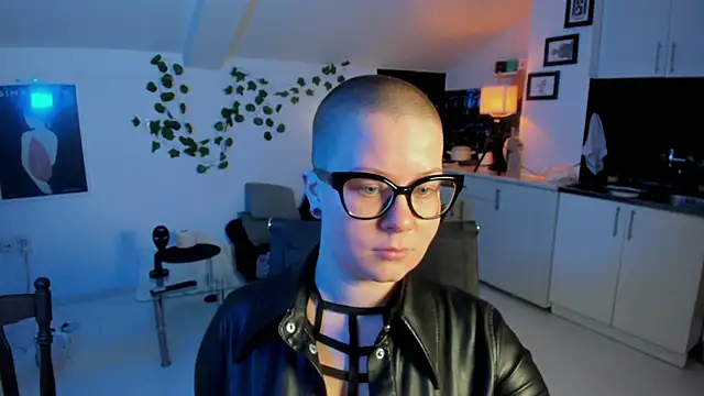 Snapshot of VexaVeylish chatting on 04-22-26, 05:25 VexaVeylish online show from 04-22-26, 05:25