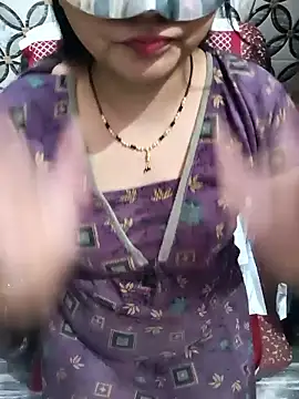 Snapshot of Gujju_bhabhi69 chatting on 04-13-26, 09:42 Gujju bhabhi69 online show from 04-13-26, 09:42