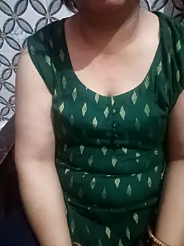 Snapshot of Gujju_bhabhi69 chatting on 04-25-26, 04:37 Gujju bhabhi69 online show from 04-25-26, 04:37