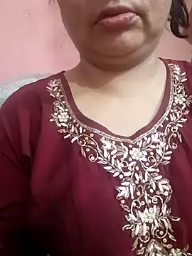 Snapshot of Gujju_bhabhi69 chatting on 04-28-26, 04:17 Gujju bhabhi69 online show from 04-28-26, 04:17