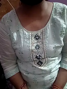 Snapshot of Gujju_bhabhi69 chatting on 05-05-26, 12:18 Gujju bhabhi69 online show from 05-05-26, 12:18