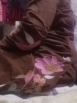 Snapshot of Gujju_bhabhi69 chatting on 05-20-26, 05:19 Gujju bhabhi69 online show from 05-20-26, 05:19