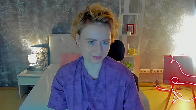 Shiny Liss online show from 05-14-26, 01:34