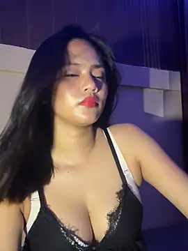 Kiee 19 online show from 04-18-26, 01:31