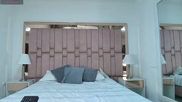 Snapshot of MailynTafur chatting on 03-18-26, 07:50 MailynTafur online show from 03-18-26, 07:50