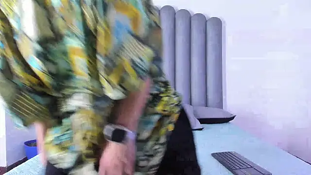 Bennet-Grayy online show from 05-28-26, 04:21