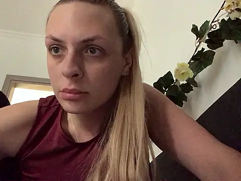 Snapshot of SexyVenusian chatting on 03-14-26, 03:28 SexyVenusian online show from 03-14-26, 03:28