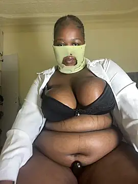 NaughtyGirl0000 online show from 06-26-26, 04:33