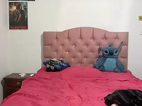 sakuraluna  online show from 03-28-26, 11:37