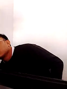 Snapshot of TavoMalex chatting on 03-18-26, 06:11 TavoMalex online show from 03-18-26, 06:11