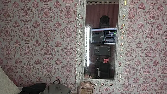 Mini Rouse online show from 06-19-26, 05:39