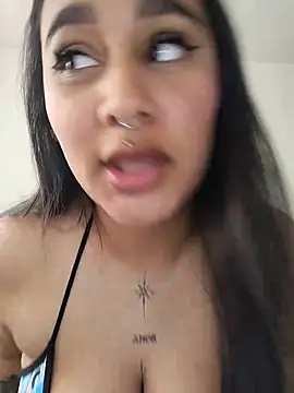 Mia skyy18 online show from 05-20-26, 12:22