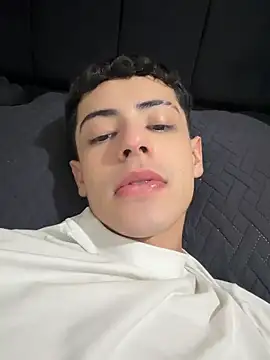 SebastianReed  online show from 04-08-26, 06:13