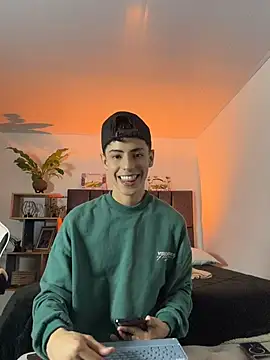 SebastianReed  online show from 04-11-26, 05:56