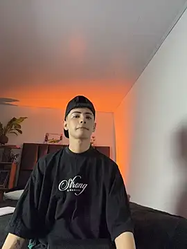 SebastianReed  online show from 04-16-26, 04:02