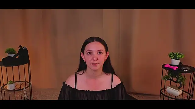 Snapshot of CindyBkitty chatting on 06-06-26, 04:33 CindyBkitty online show from 06-06-26, 04:33