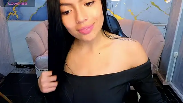  Charlottee b online show from 07-25-26, 07:44