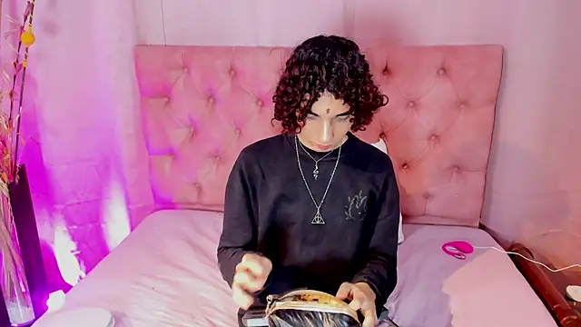 Snapshot of kore_7w7 chatting on 03-18-26, 07:39 kore 7w7 online show from 03-18-26, 07:39