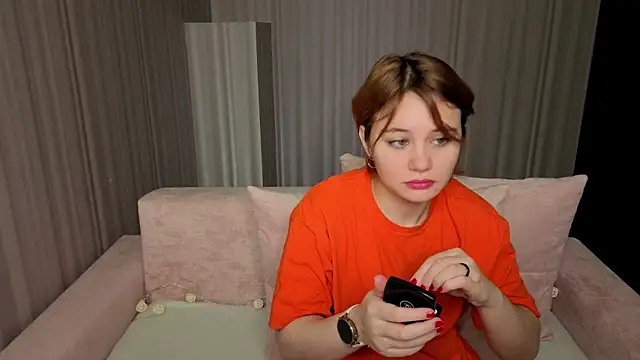 ElizabethRedWings online show from 03-21-26, 07:46