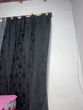 Trixie pop online show from 07-19-26, 12:03