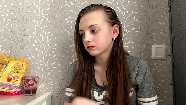 TatumLage online show from 04-11-26, 12:31