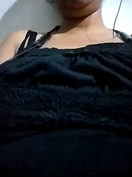 Snapshot of Avnithakur chatting on 03-28-26, 07:41 Avnithakur online show from 03-28-26, 07:41