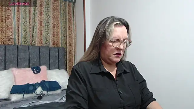Malu 617 online show from 05-30-26, 01:46