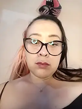 Snapshot of lua-bfly chatting on 04-07-26, 10:42 lua-bfly online show from 04-07-26, 10:42