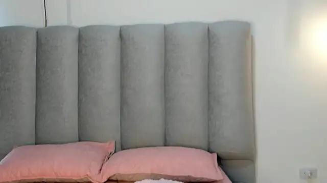 Valentina lux1 online show from 05-20-26, 05:19