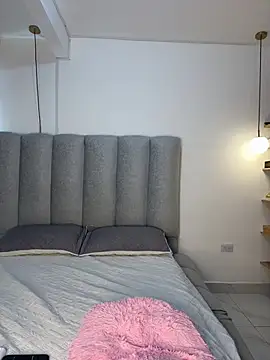 Valentina lux1 online show from 07-28-26, 06:31