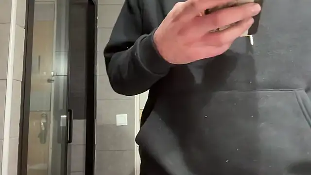 Snapshot of cristiamtentacion chatting on 03-19-26, 09:30 cristiamtentacion online show from 03-19-26, 09:30