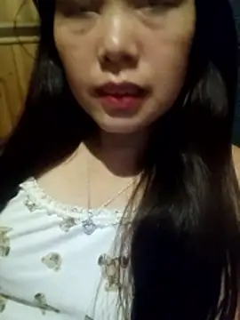 Snapshot of Abi-ni chatting on 03-23-26, 02:10 Abi-ni online show from 03-23-26, 02:10