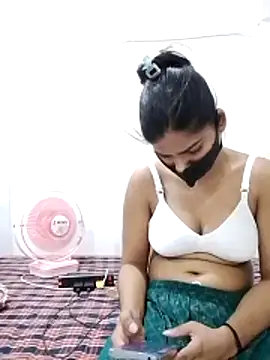 Snapshot of Jyoti_hot66 chatting on 05-21-26, 04:52 Jyoti hot66 online show from 05-21-26, 04:52