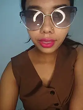 Snapshot of Candyy_crushh chatting on 06-19-26, 10:02 Candyy crushh online show from 06-19-26, 10:02