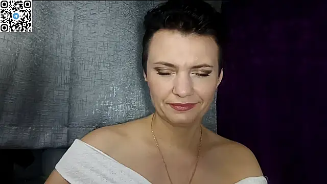 HotMamaQueen234 online show from 05-05-26, 08:06