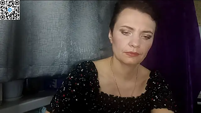 HotMamaQueen234 online show from 05-16-26, 07:56
