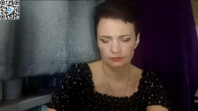 HotMamaQueen234 online show from 05-16-26, 08:07