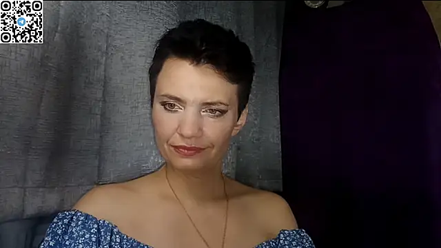 HotMamaQueen234 online show from 05-21-26, 09:11