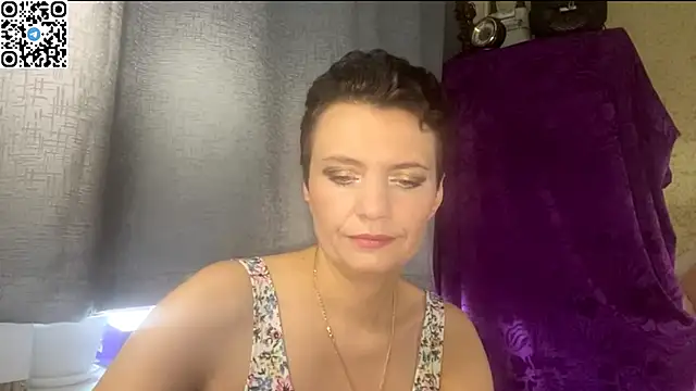 HotMamaQueen234 online show from 05-29-26, 12:25
