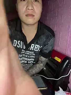 Snapshot of John_z99 chatting on 03-16-26, 04:33 John z99 online show from 03-16-26, 04:33