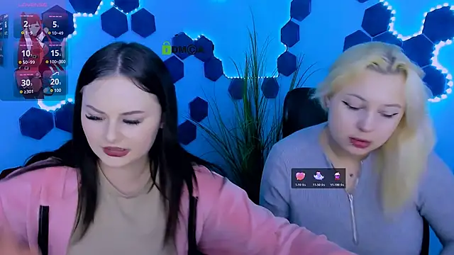 Snapshot of aria_blaze_ chatting on 03-20-26, 09:58 aria blaze online show from 03-20-26, 09:58